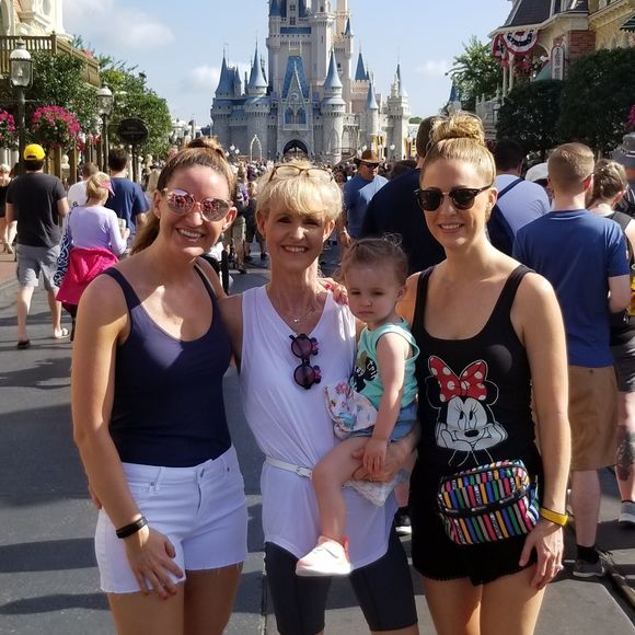 Meet your Posher, Chris - Picture 1 of 1